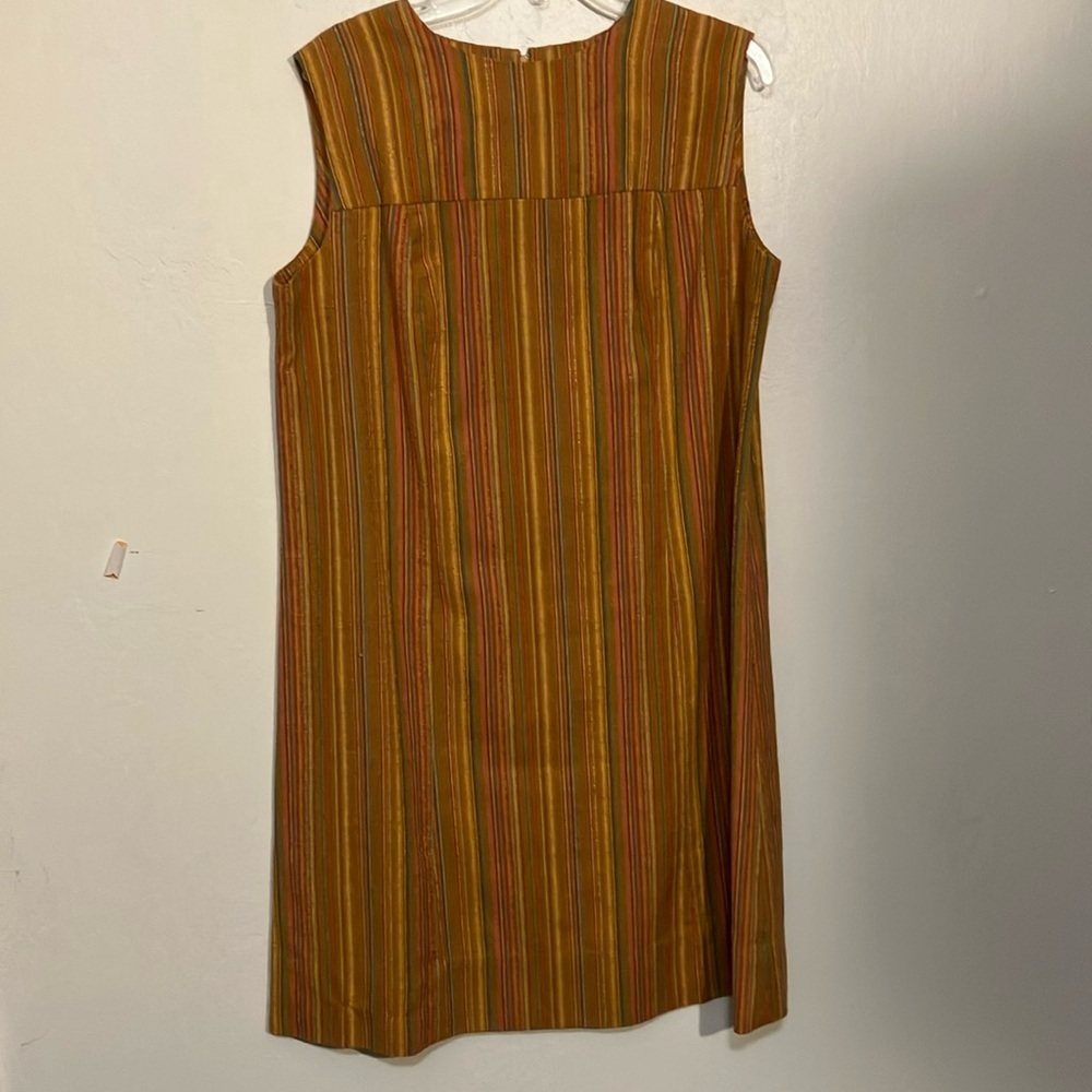 Vintage 1960’s summer sheath handmade vertical textured stripes very mod Large